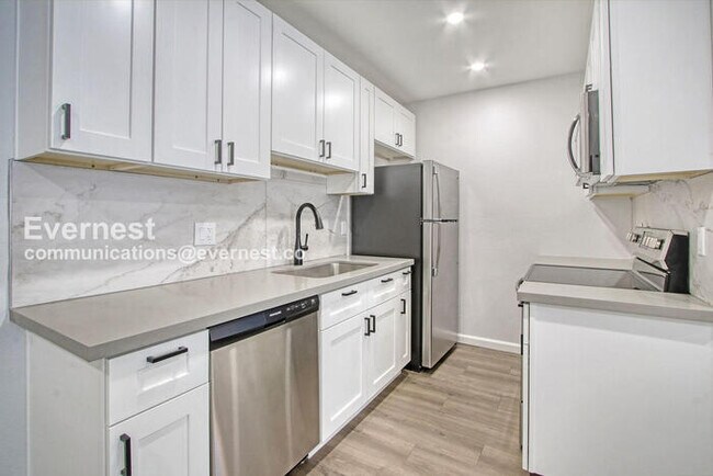 Foto del edificio - 2635 Hayden Rd