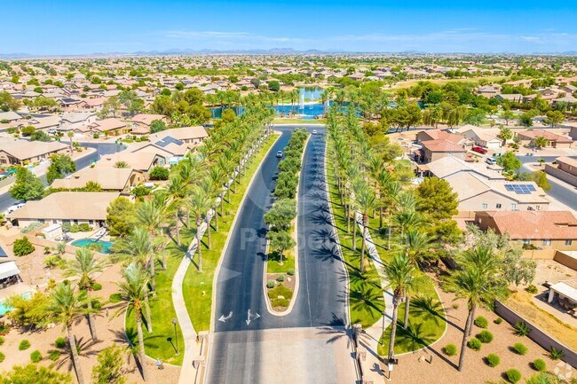 Foto del edificio - 40499 W Shaver Dr