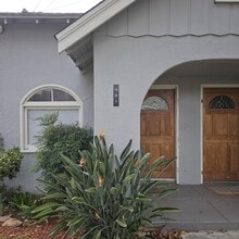 Building Photo - 401-403 Johnson St