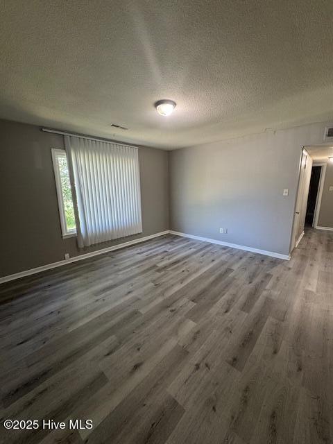Foto del edificio - 1122 E Stewart Cir
