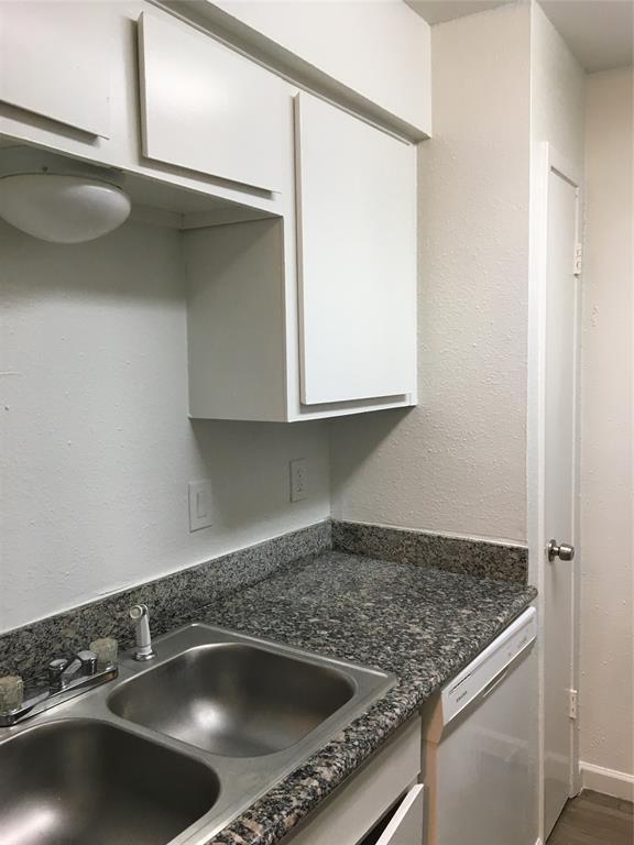 Foto del edificio - 6200 W Tidwell Rd