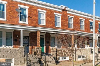 Building Photo - 2806 Ashland Ave