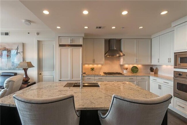 Foto del edificio - 3630 Peachtree Rd NE