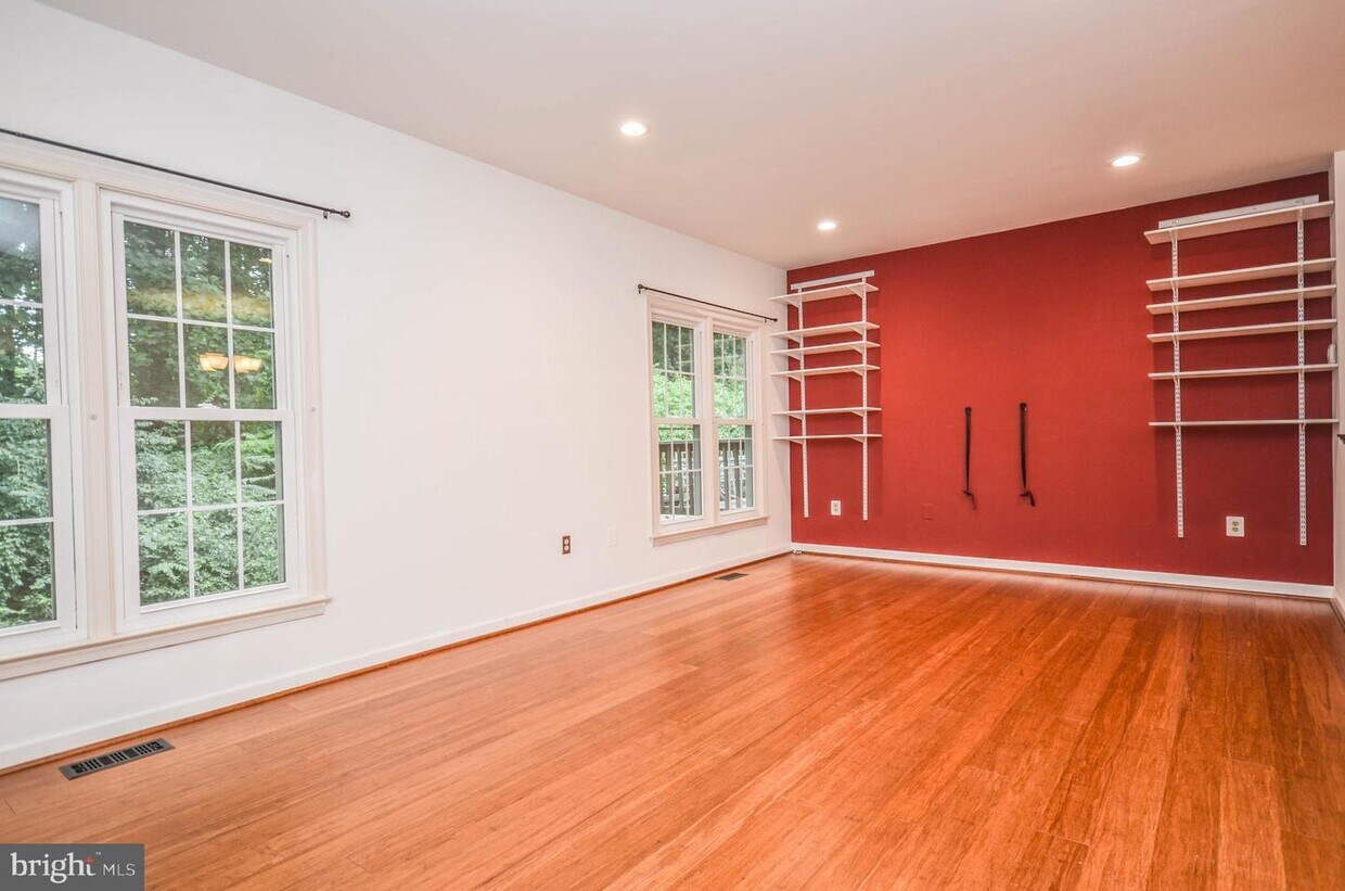 Foto principal - 2816 Kelly Square
