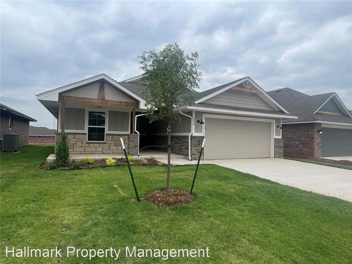Primary Photo - 4 br, 2 bath House - 585 Hackberry Ln.