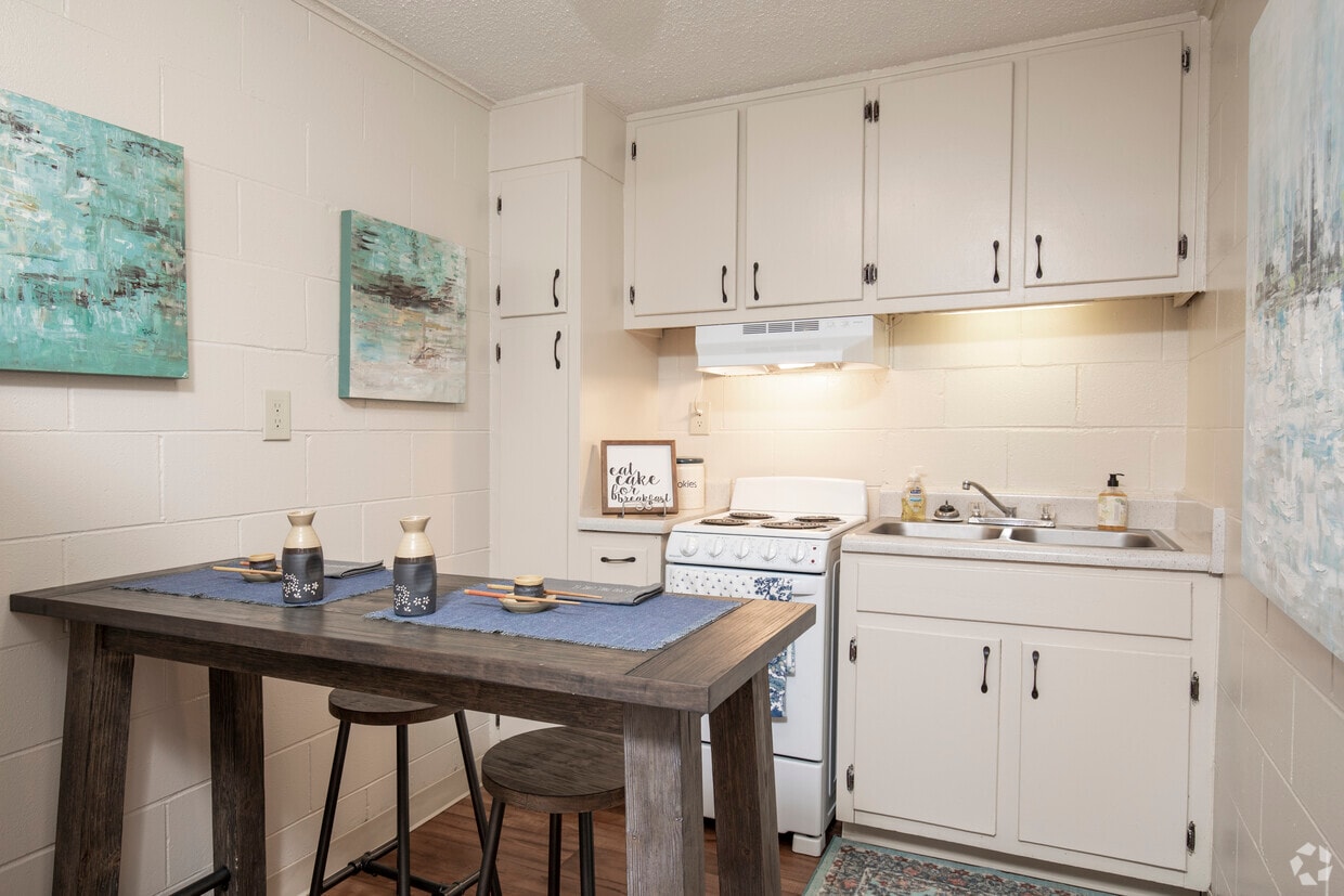 Canterbury Apartment Homes - Canterbury Apartment Homes