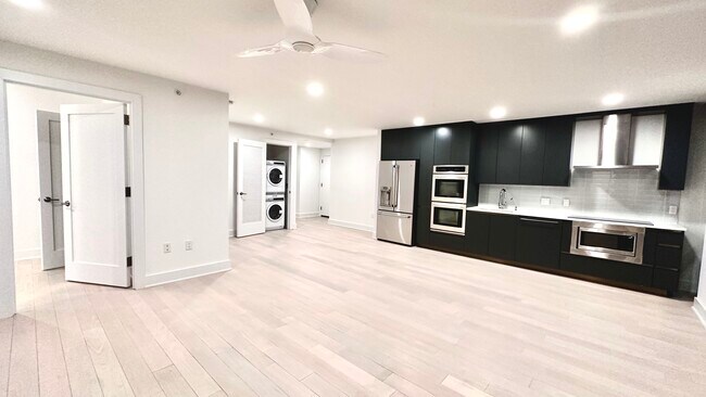 Foto del edificio - 7597 River Rd