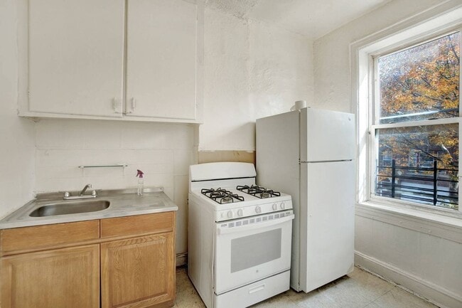Photo - 1241 College Ave Apartment