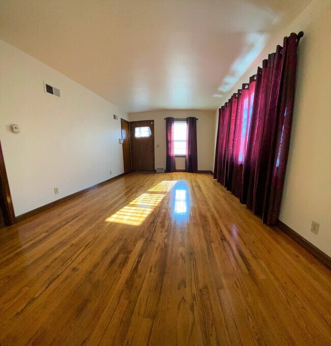 Coberturas para ventanas incluidas - 2802 Union St