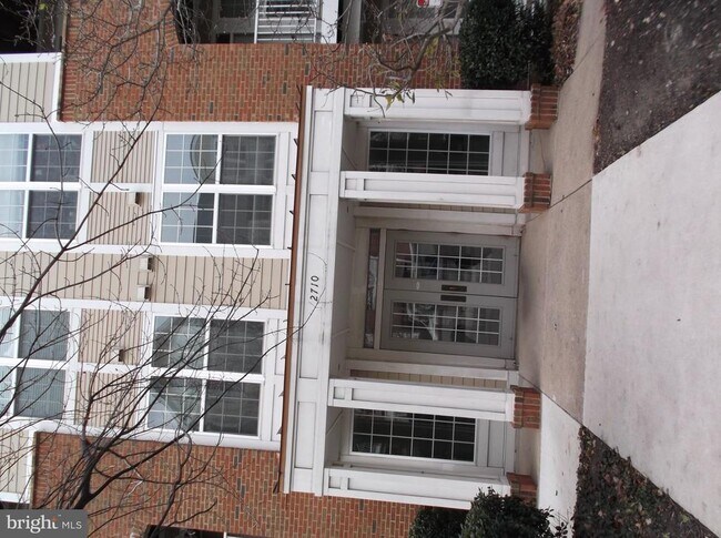 Foto del edificio - 2710 Bellforest Ct