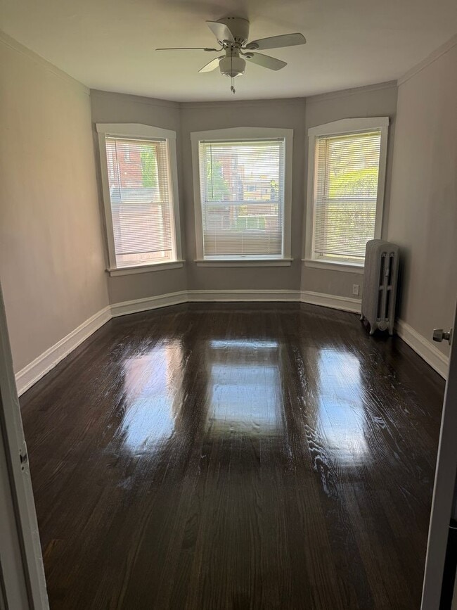 Building Photo - SPACIOUS 2 BED APARTMENTS AVAILABLE