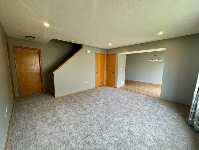 Foto del edificio - 3 bed 2 bath ZERO entry townhouse in Capitol Beach