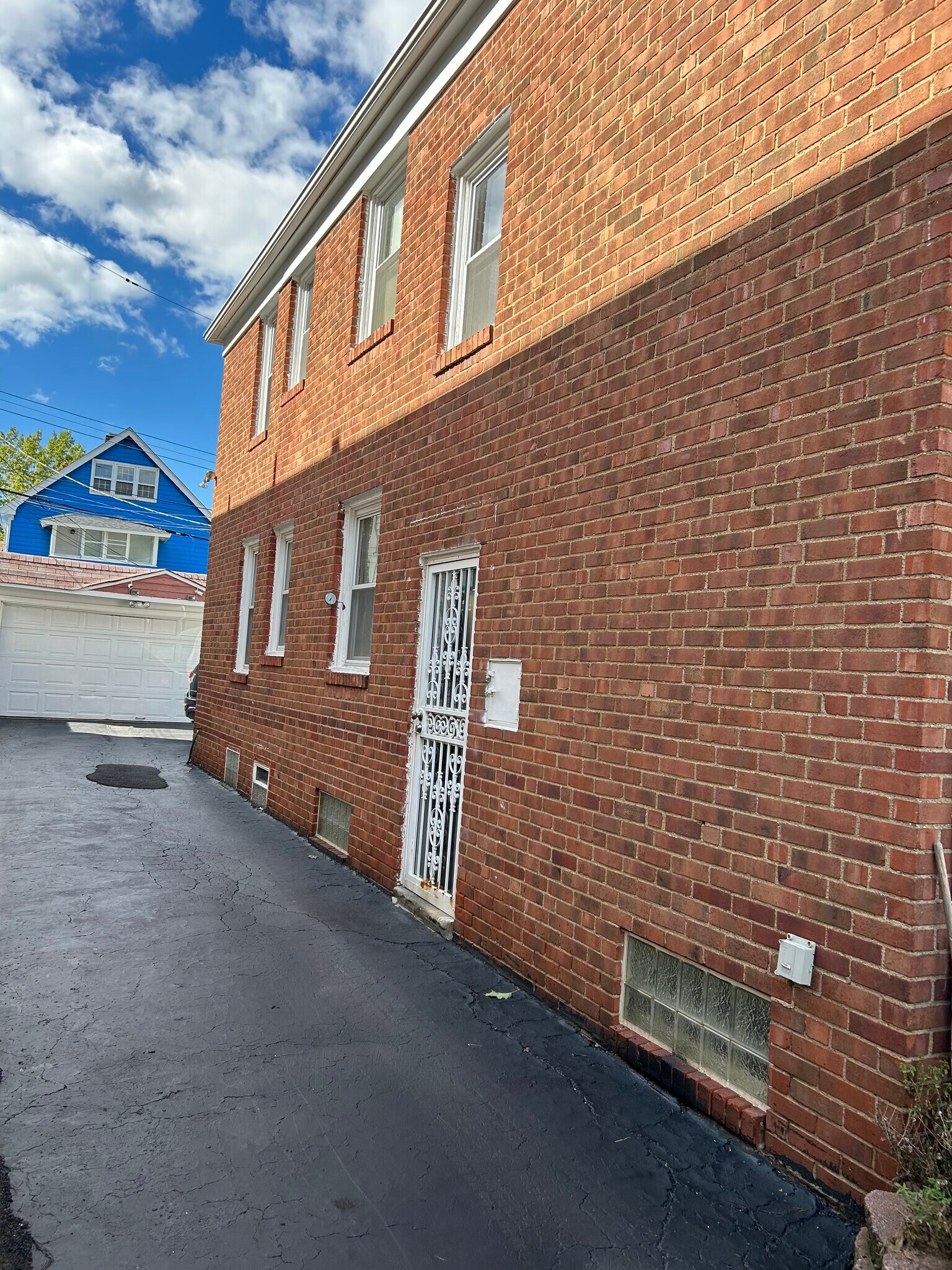 16319 Greyton Rd East Cleveland, OH 44112 – photo 3