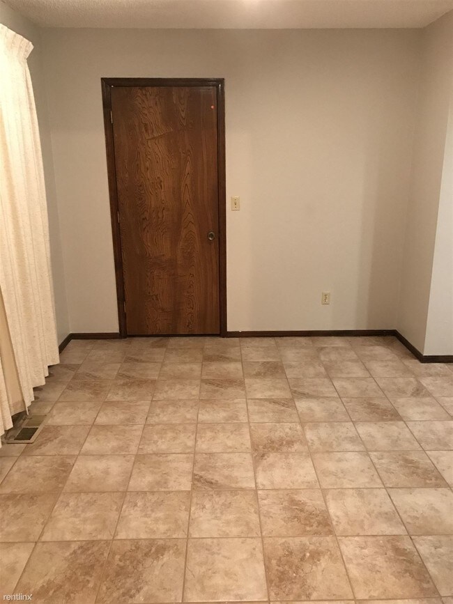 Foto del edificio - 221 N 2nd St