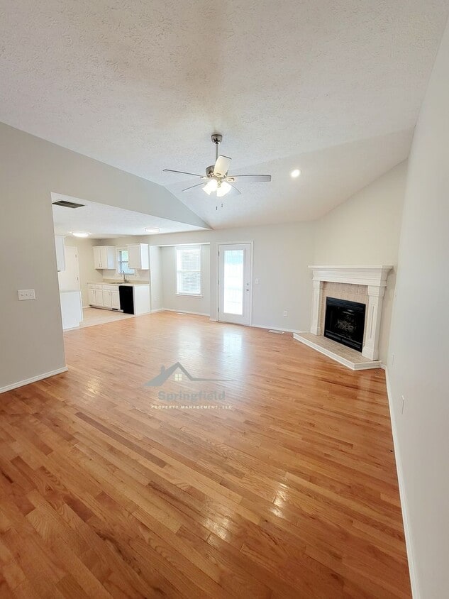 Primary Photo - Location-Location; South West Springfield ...