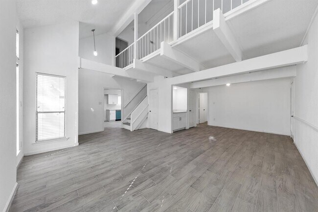 Building Photo - 510 Lynnwood Dr