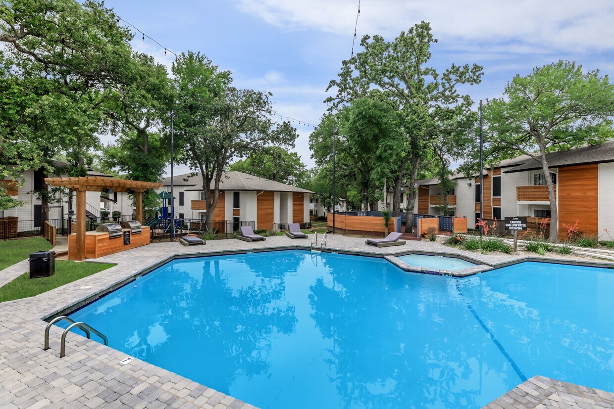 Tides at North Arlington 707 Washington Dr Arlington, TX