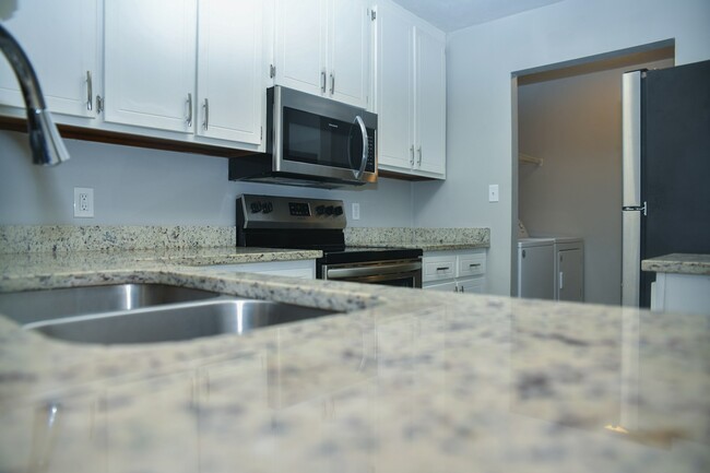 Foto del edificio - 4889 Old Bainbridge Rd