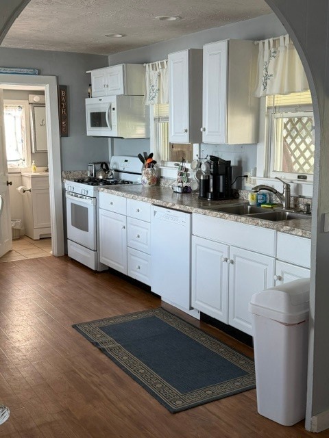 Kitchen - 5 Old Orchard Ln