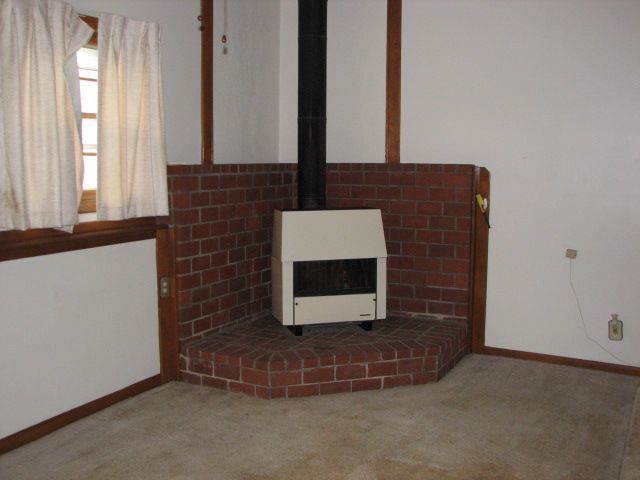 Building Photo - 3316 S Bonn Ave