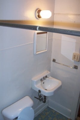 Building Photo - 311 Thompson St