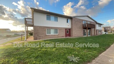 Building Photo - 417 Sycamore Rd