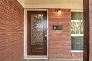 Building Photo - 211 Pine Shadow Dr