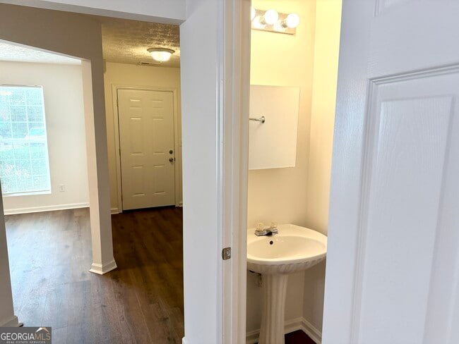 Foto del edificio - 3338 Waldrop Trail