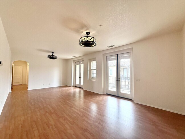 Foto del edificio - AVAILABLE NOW!! 2 BEDROOM 2 BATHROOM Home in Palm Desert!