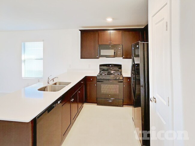 Foto del edificio - 8301 Bell Rdg Ln