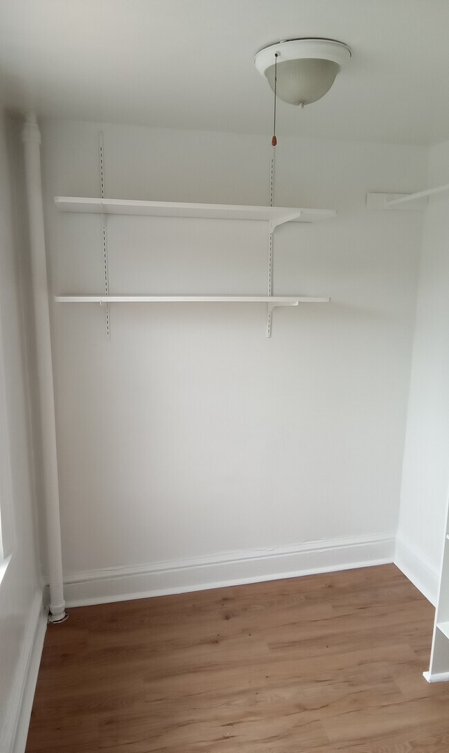 Foto del edificio - 39 E 4th St