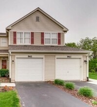 Building Photo - 961 Genesee Ct