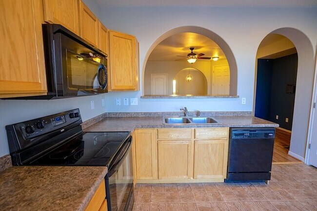 Foto del edificio - 3 Bed Rambler in North Salt Lake