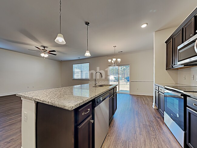 Building Photo - 312 West St