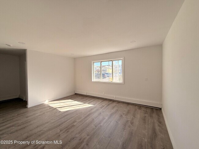 Foto del edificio - 330R Cherry St