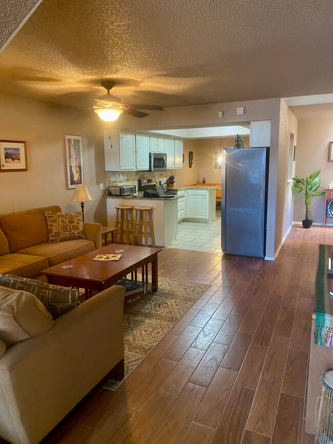 4722 Hemlock Cir, Oklahoma City, OK 73162 House Rental in Oklahoma