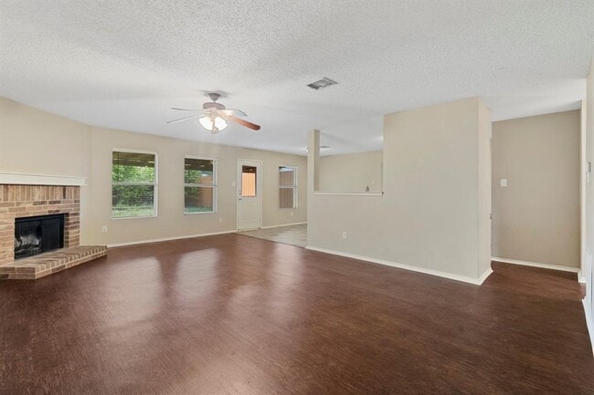 Building Photo - 2807 Gold Hill Dr