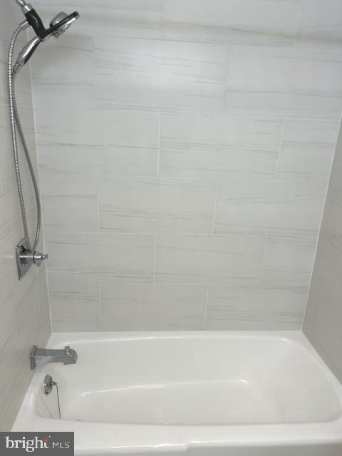 Foto del edificio - 5500 Friendship Blvd