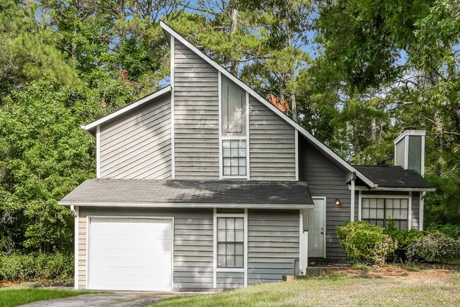 Building Photo - 2031 Wendover Dr