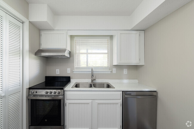 2 Bed 1.5 Bath Kitchen - Apex Johnson City