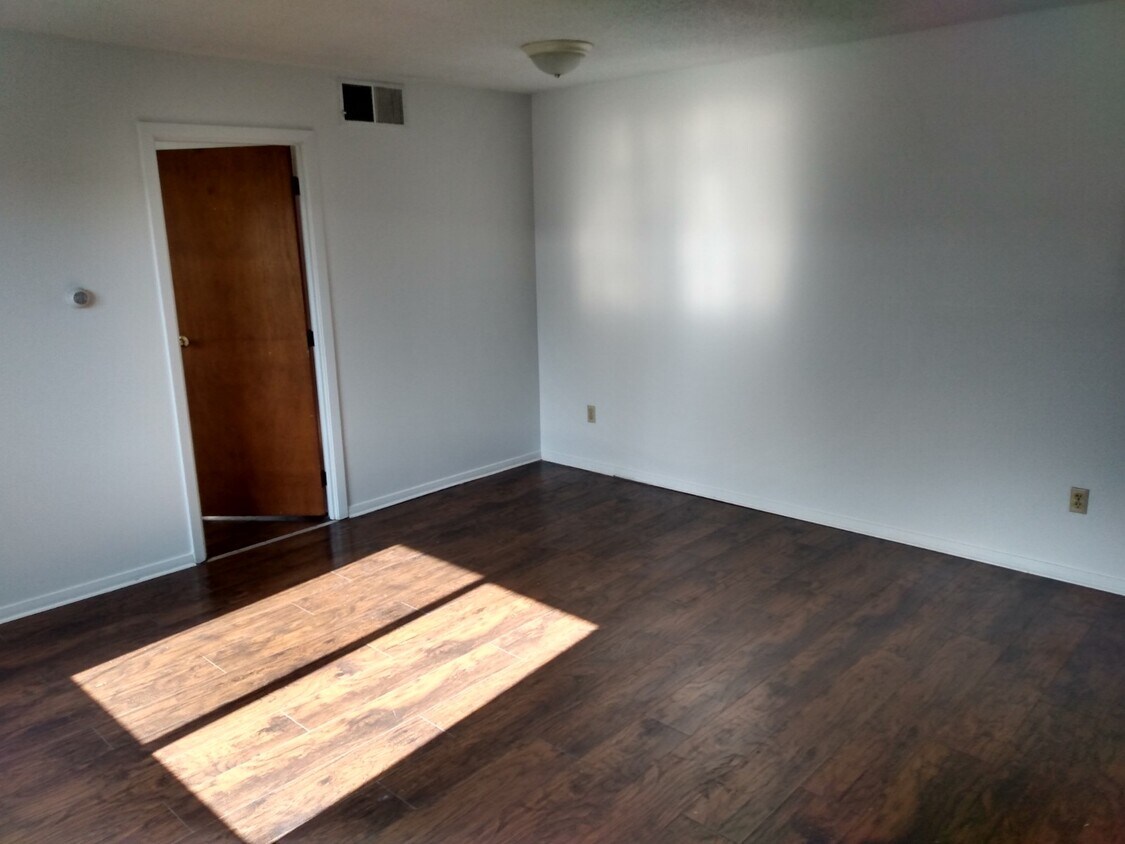 1123 Francis Ave Unit 1, Fostoria, OH 44830 Apartments in Fostoria