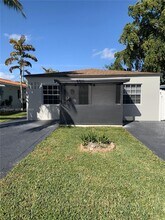 Building Photo - 1625 Dewey St