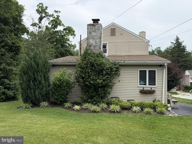 Building Photo - 217 Lyster Rd