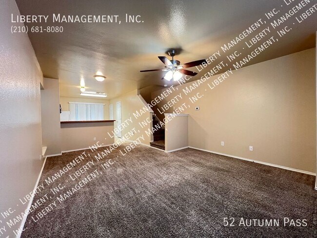 Building Photo - Great 2 Bed, 2.5 Bath Townhome