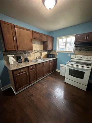 Foto del edificio - 5800 Truman Dr