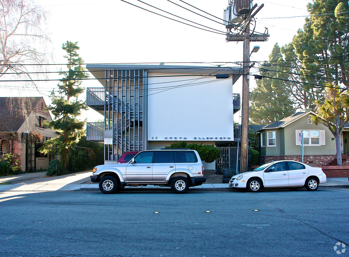 Foto del edificio - 23 N Ellsworth Ave