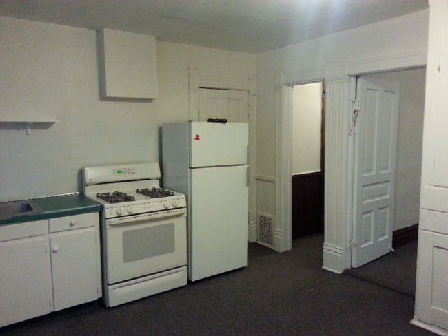 Building Photo - 1575 Coit Ave NE