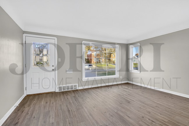 Building Photo - 19410 Nitra Ave