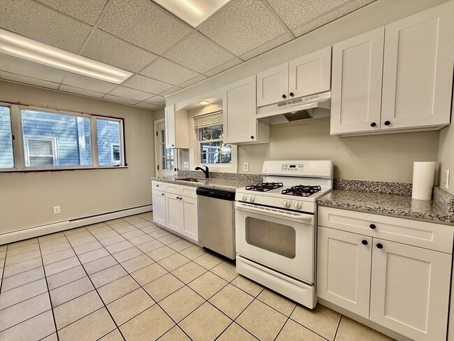 Building Photo - 31 Park St