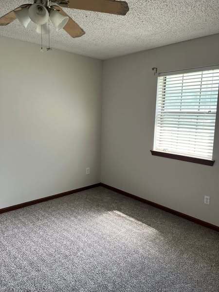 Building Photo - 20239 I 30